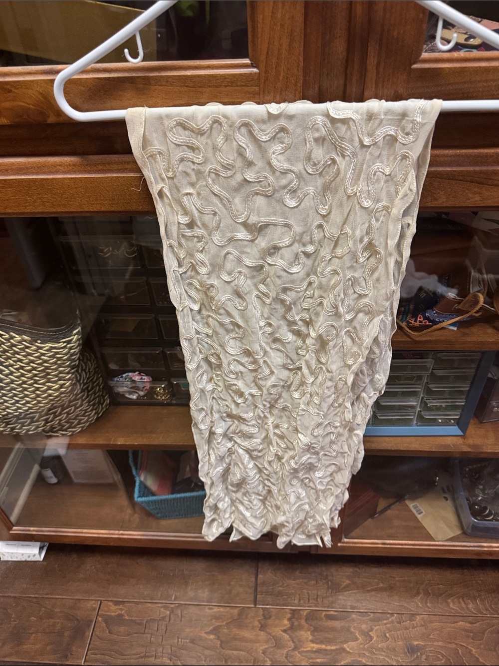 Women’s Cream Textured Scarf Wrap